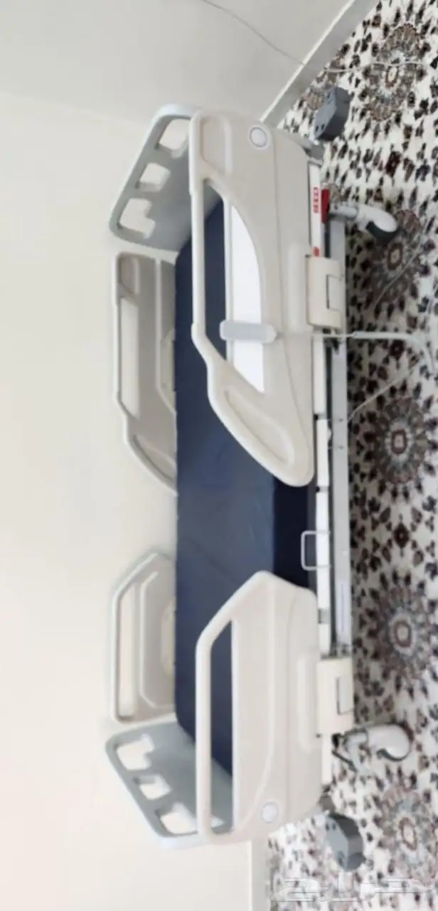 سرير طبي كهربائي 0