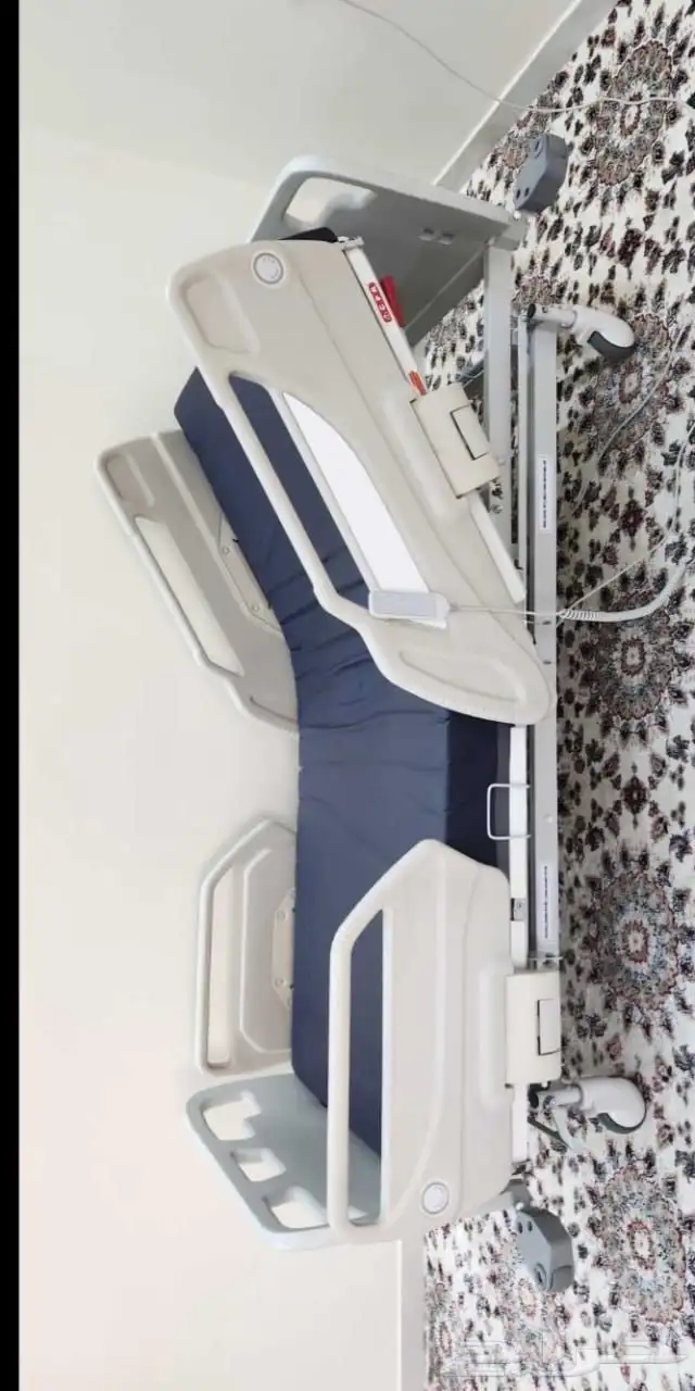 سرير طبي كهربائي 3