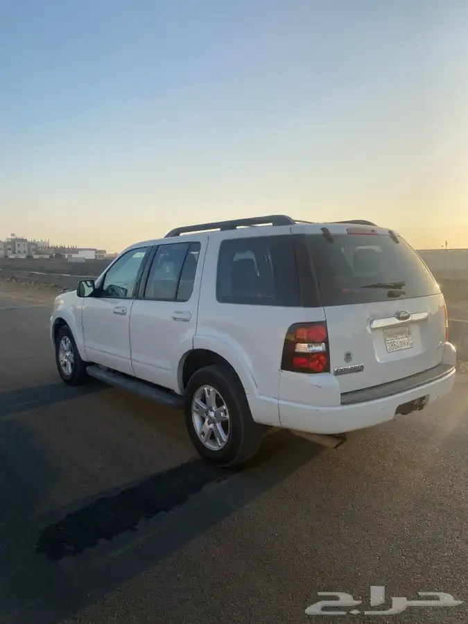 للبيع اكسبلور 2010 3