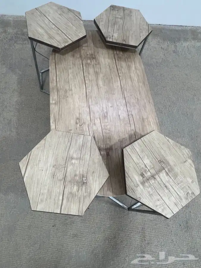 طاولات خدمة 0