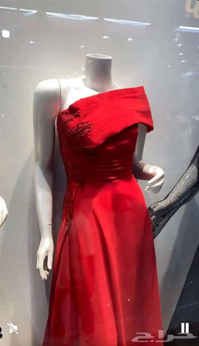 فستان مستعمل 0