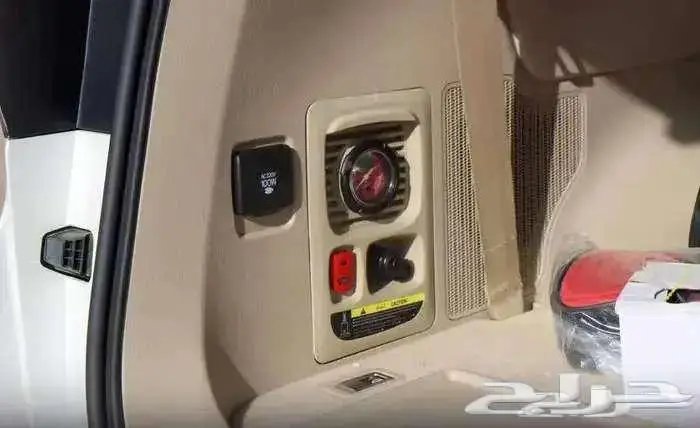 لاند كروزر GXRL3 ابيض 2025 8