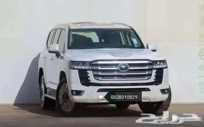 لاند كروزر GXRL3 ابيض 2025 12