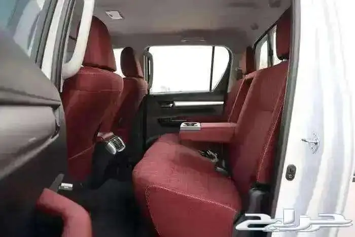 هايلوكس غمارتين S-GLX 4 4 اوتوماتيك بنزين 2025 سعودي 5