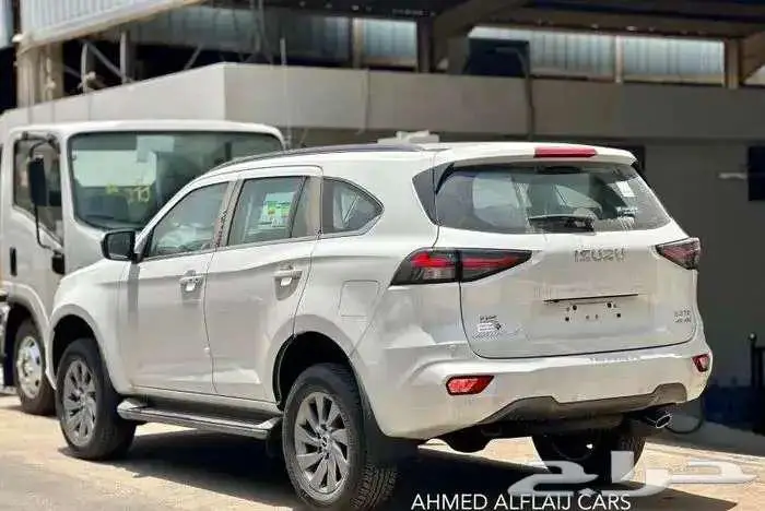 ايسوزو MUX 2024 فل كامل اقوى العروض 5