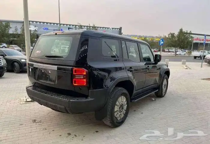تويوتا برادو TXL1 بنزين 2025 سعودي اصفار 1