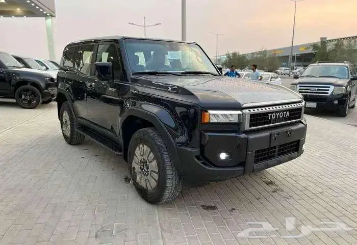 تويوتا برادو TXL1 بنزين 2025 سعودي اصفار 2