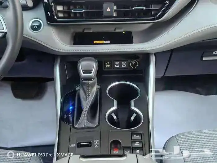 هايلاندر نص GLE رصاصي 2024 10