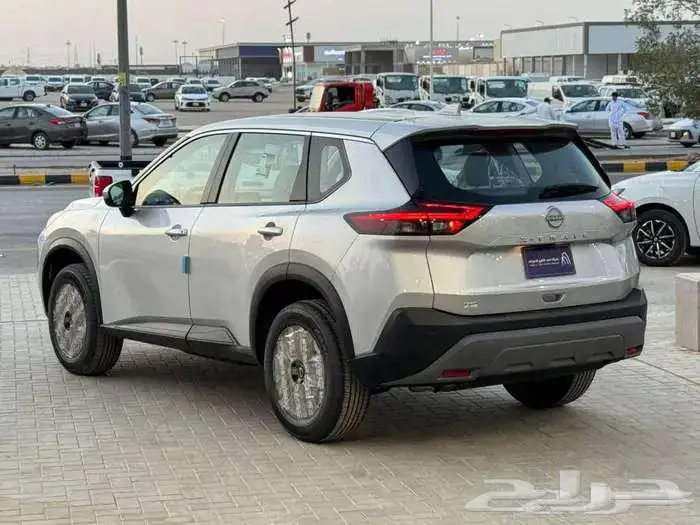 نيسان اكس تريل2026 استندر 5 مقاعد دبل وبدون دبل 4