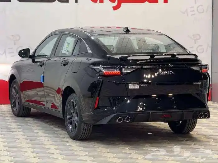 دونغ شاين E1 3