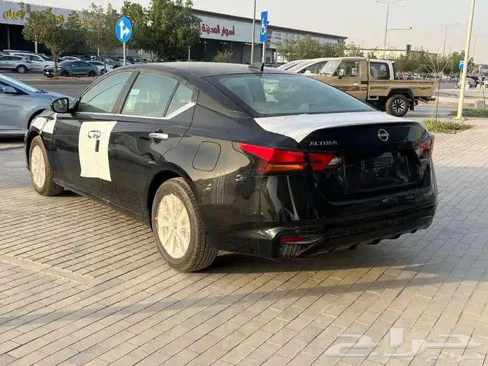 نيسان التيما 2.5 ستاندر 2025 9