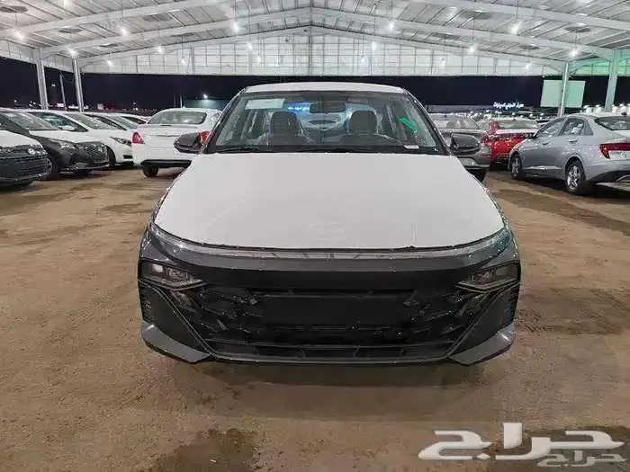 اكسنت فليت 2026 اسود 0