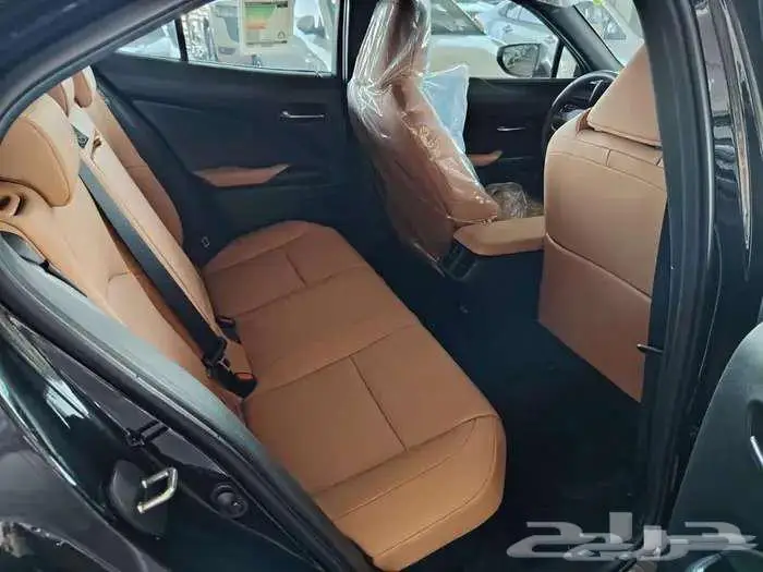 لكزس UX300AB هايبرد 2024 9