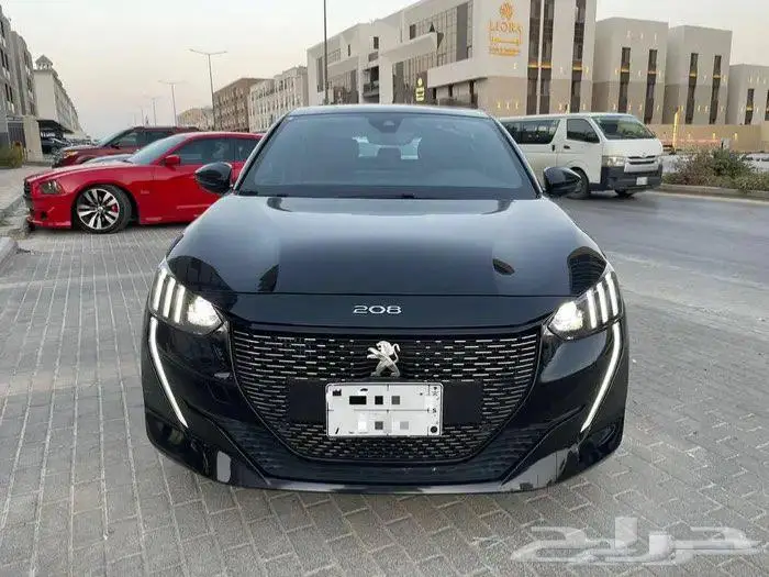 للبيع بيجو 208 جي تي لاين فل كامل 2023 على الضمان 5