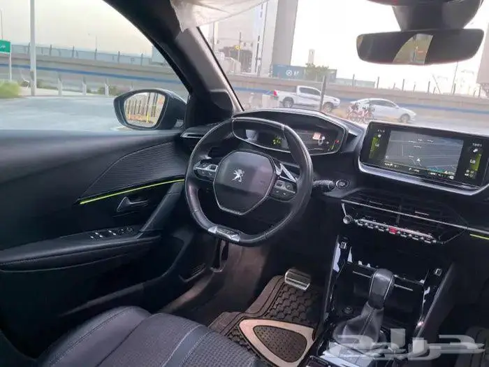 للبيع بيجو 208 جي تي لاين فل كامل 2023 على الضمان 14