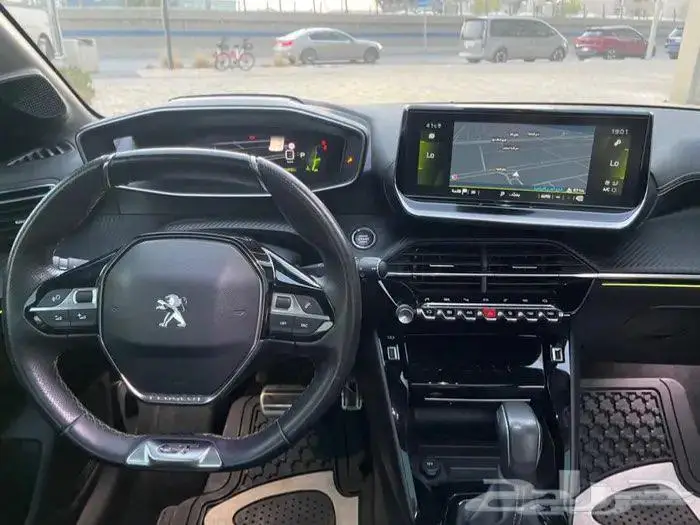 للبيع بيجو 208 جي تي لاين فل كامل 2023 على الضمان 17