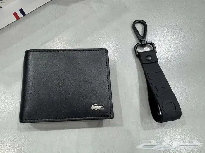 محفظة لاكوست LACOSTE مع ميدالية جديدة 3