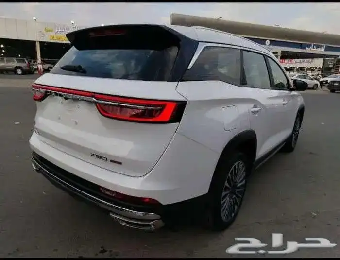 جيتور X90 بلس 1.6 لاكجري موديل 25 كاش وتقسيط 7
