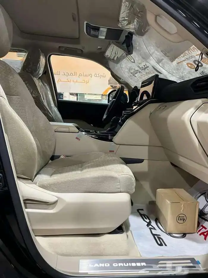 لاند كروزر GXRL3 اسود 2025 11