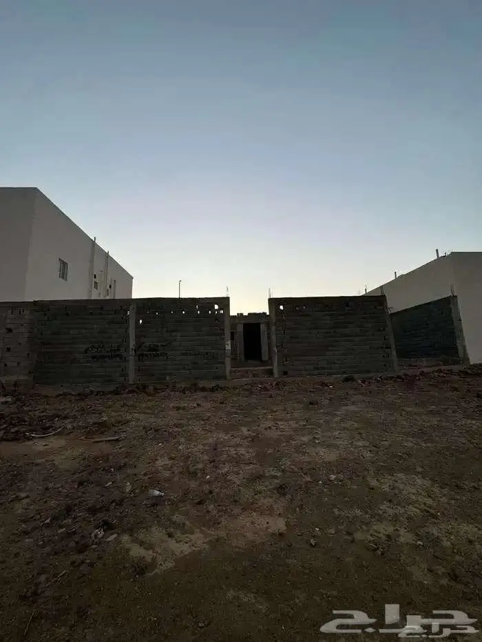 عمارة للبيع حي الشروق شارع 40 نافذ من ال 100 موقع ذهبي فرصة 0