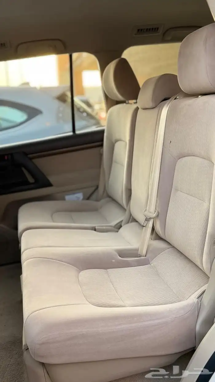 تويوتا لاندكروزر 5