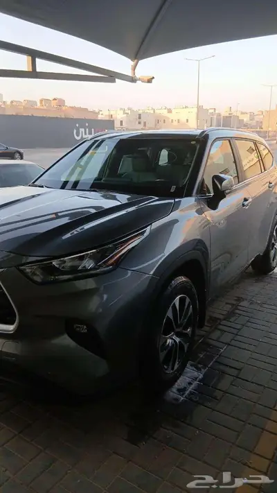 تويوتا . هايلاندر نصف فل رمادي 2025م 0