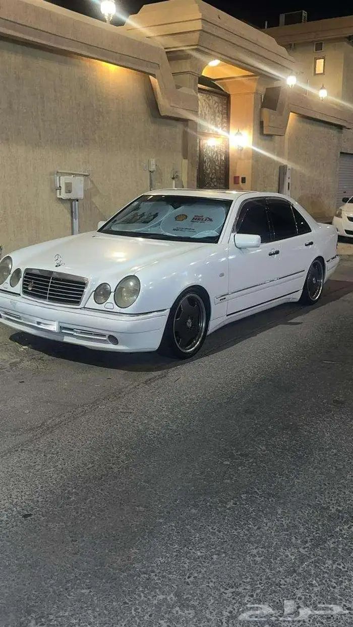 مرسيدس AMG 8
