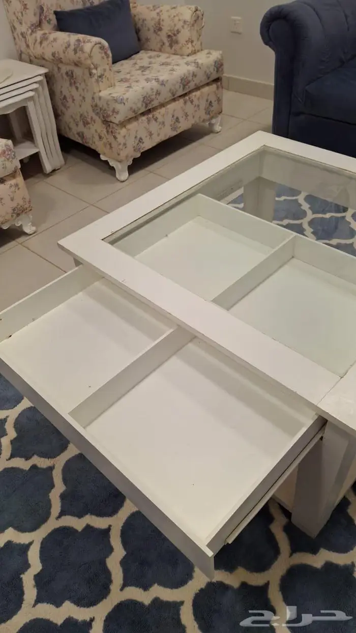 طقم كنب كامل مع الطاولات والفرشه 2