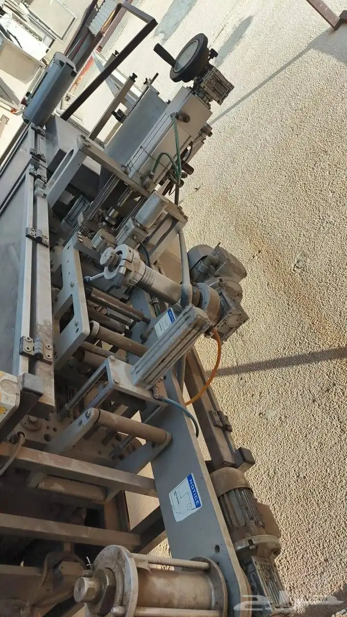 مكينة تصنيع السلطه الحمراء للمطاعم ماركة آلفا من شركة جمجوم 5