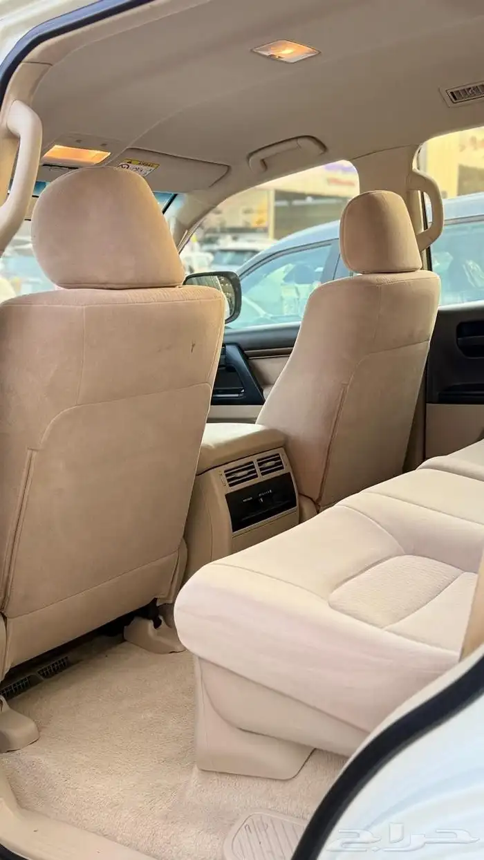 تويوتا لاندكروزر 6