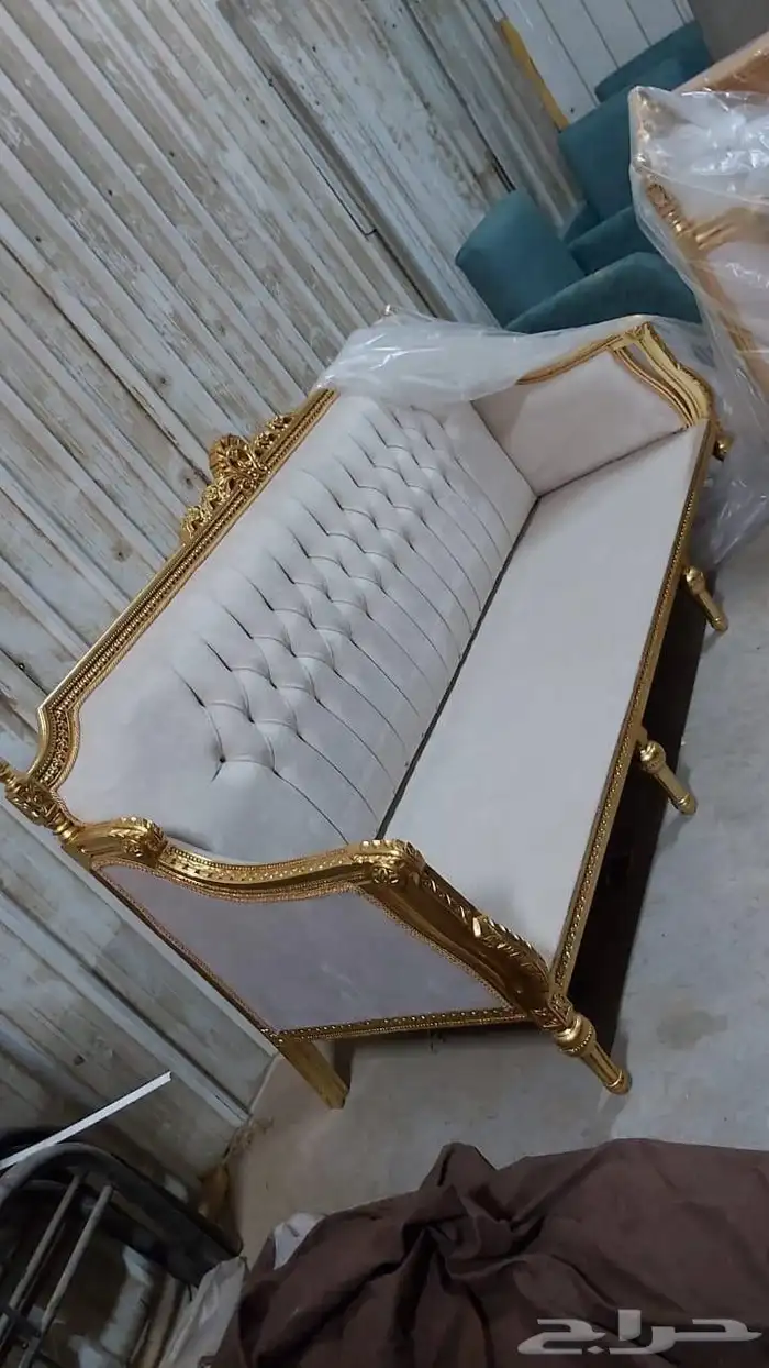 كنب مفروشات وأثاث ملكي 40