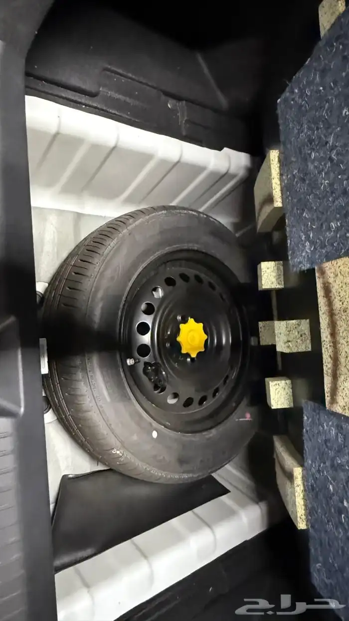 للبيع تايوتا يارس فئه Y موديل 2023 14