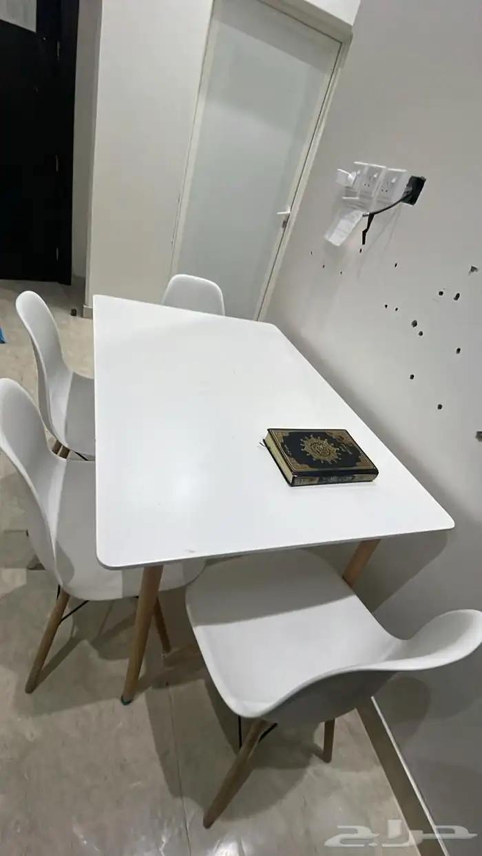 ثلاجه كواية كهربائية طاولة طعام 3