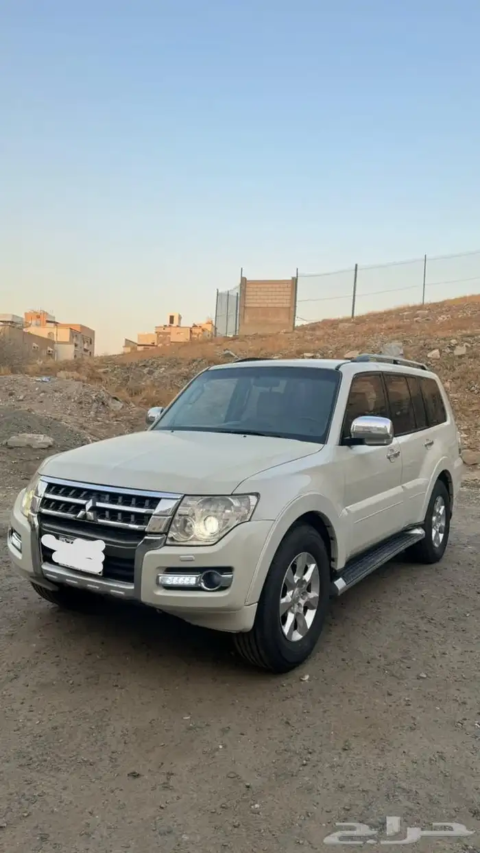 باجيرو 2015 نظيف 4
