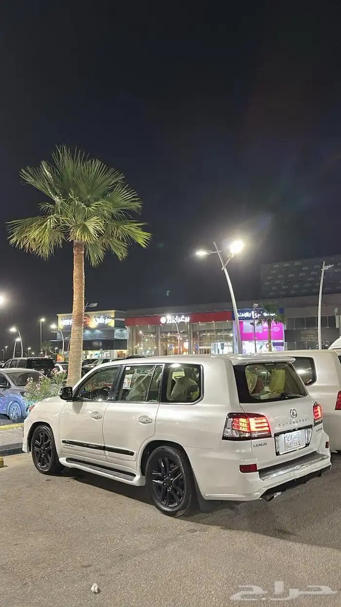 جيب للكزز 2012 Lx570 الفئة AD 1