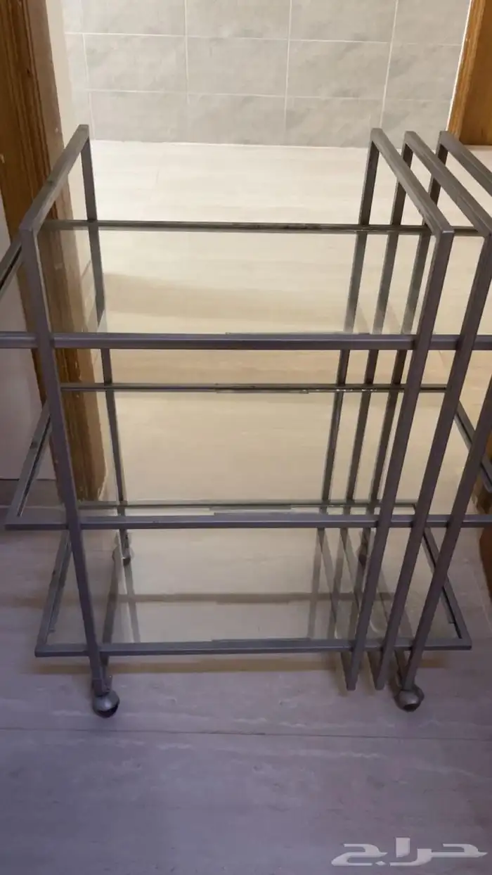 طاولات مع عربيه 1