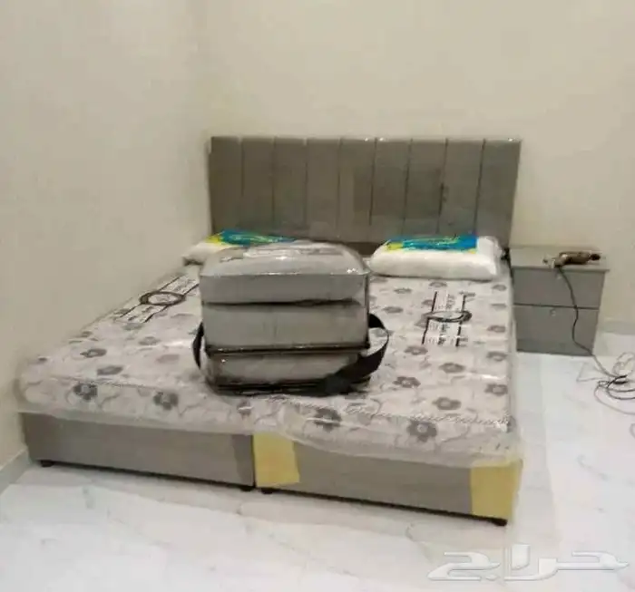 غرفة نوم كاملة  أثاث منزلي  سرير ودولاب وبطانيات 2