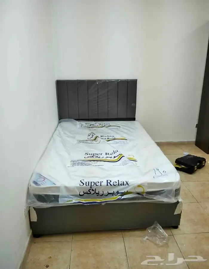 غرفة نوم كاملة  أثاث منزلي  سرير ودولاب وبطانيات 13