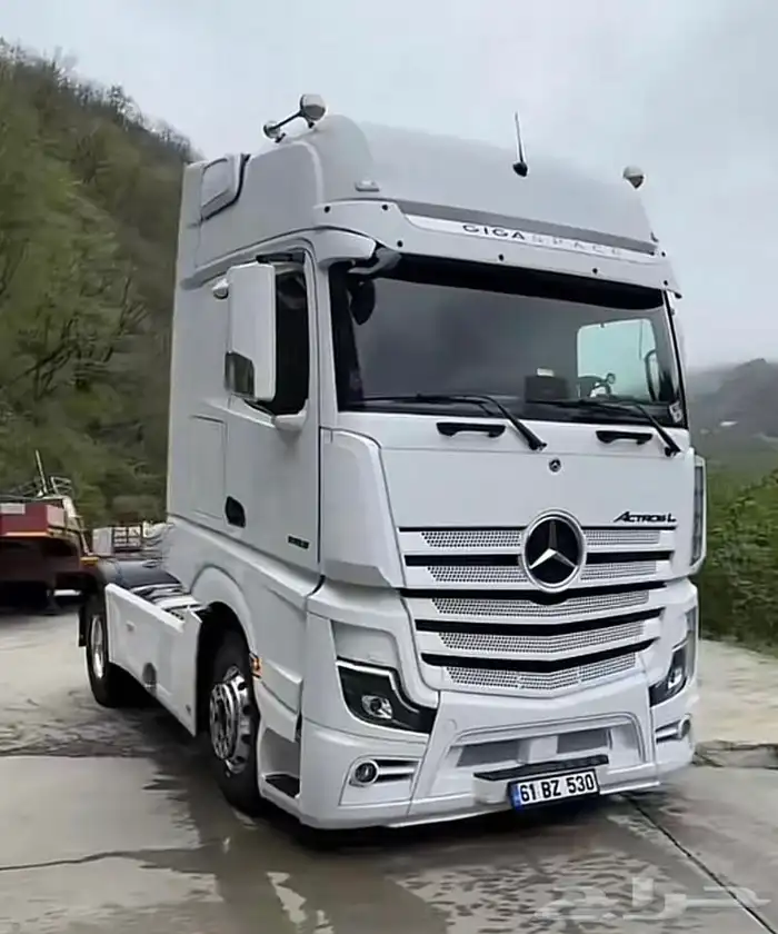 ورشة ميكانيك شاحنات مرسيدس مان فولفو 0