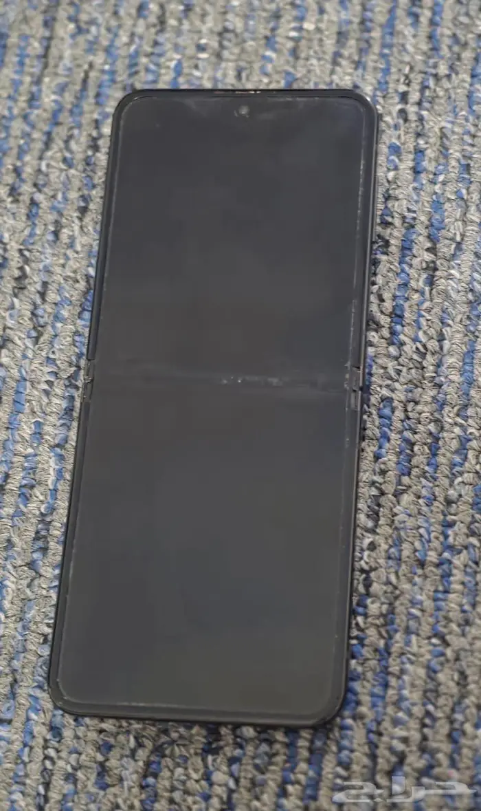 للبيع جوال سامسونج زي فليب 4