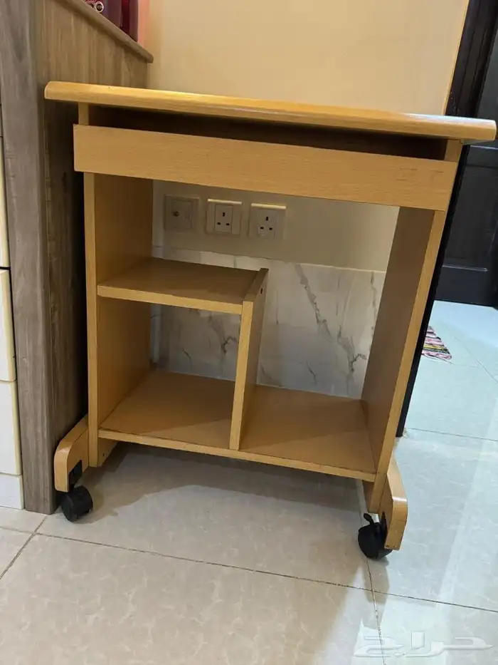 سرير اطفال عربة اطفال وطاولة كمبيوتر 5