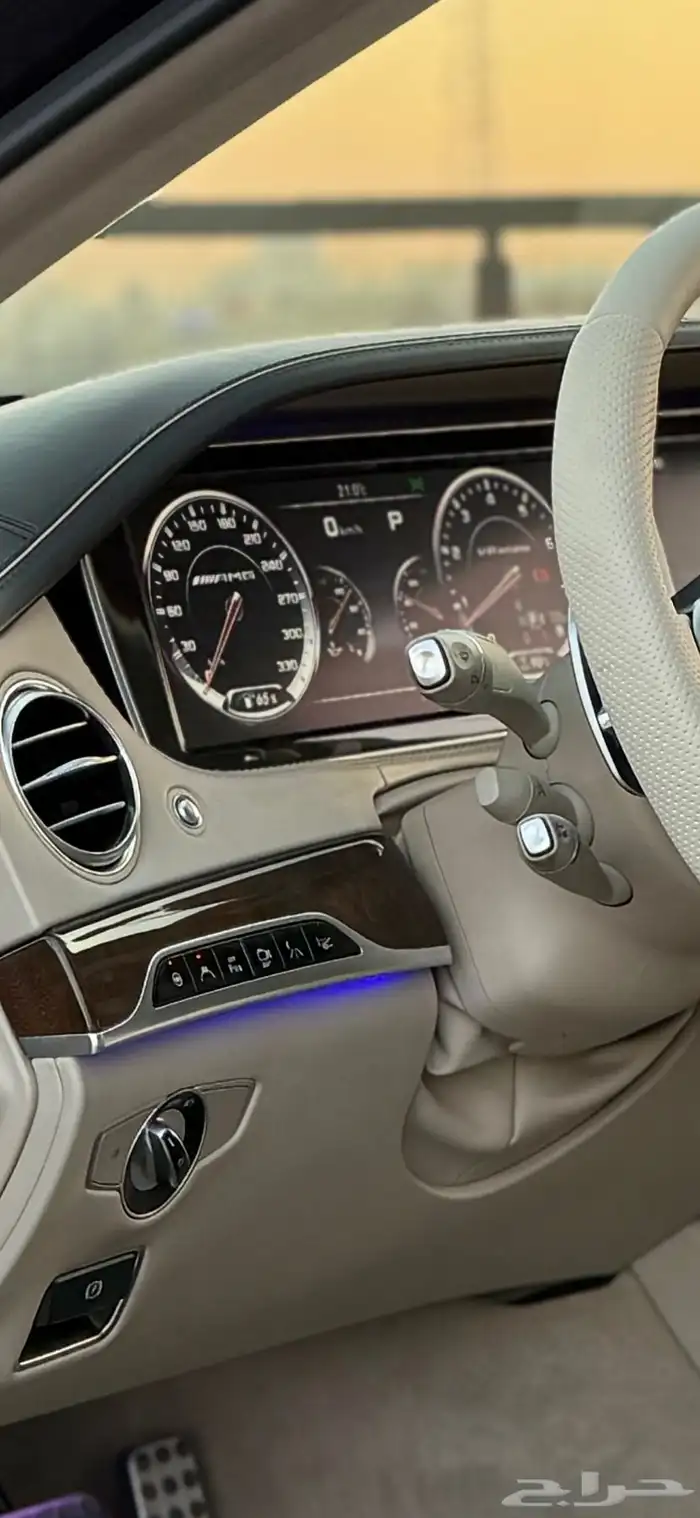 مرسيدس S63 نظيف جدا أسود ملكي 7