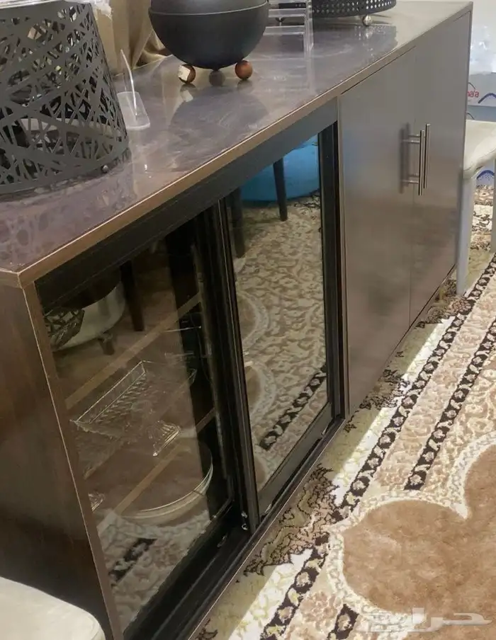 طاولة طعام جديده جدا خشب زان 12 كرسي وبوفيه ب7000 0