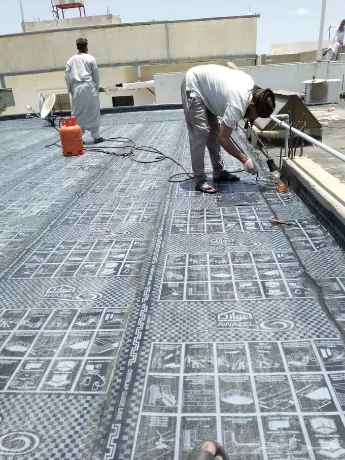 عوازل من الامطار علي الأسطح 0