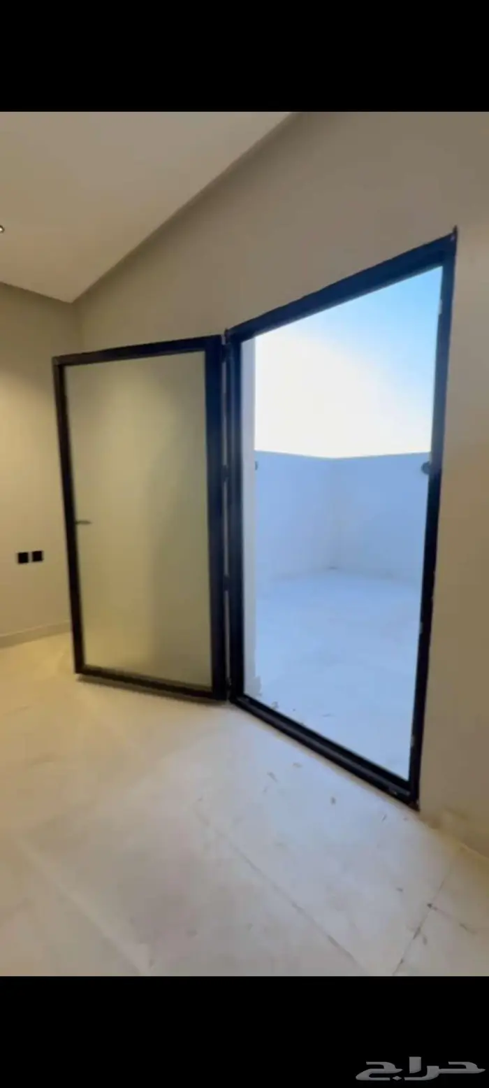 للتمليك فله روف علوي حي الصفا (تبوك )670 الف 4