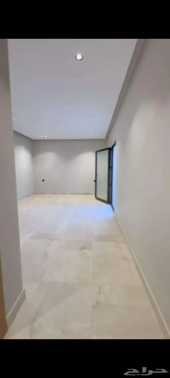 للتمليك فله روف علوي حي الصفا (تبوك )670 الف 0