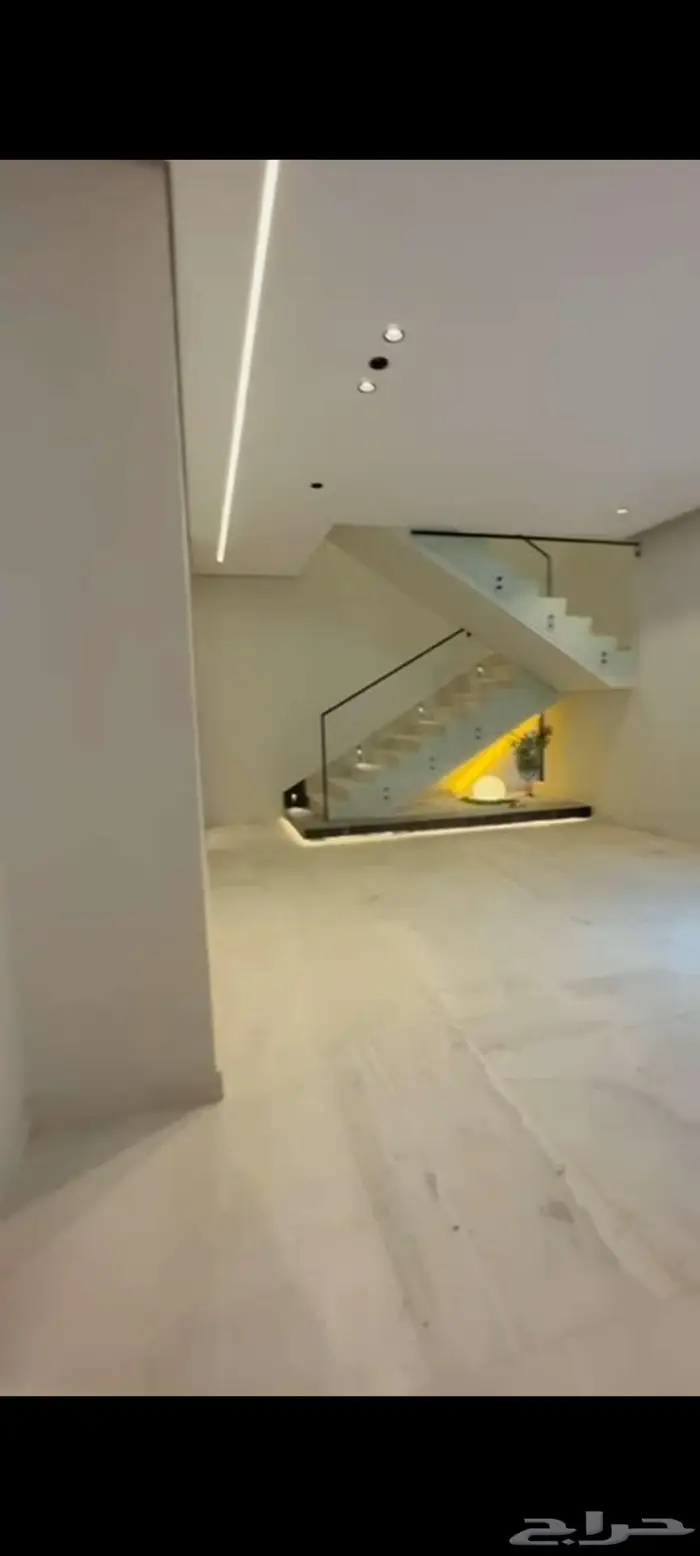 للتمليك فله روف علوي حي الصفا (تبوك )670 الف 2