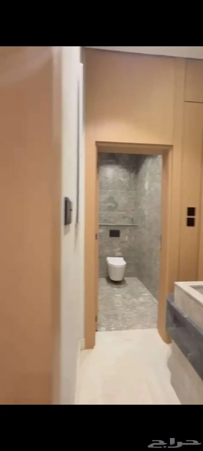 للتمليك فله روف علوي حي الصفا (تبوك )670 الف 3