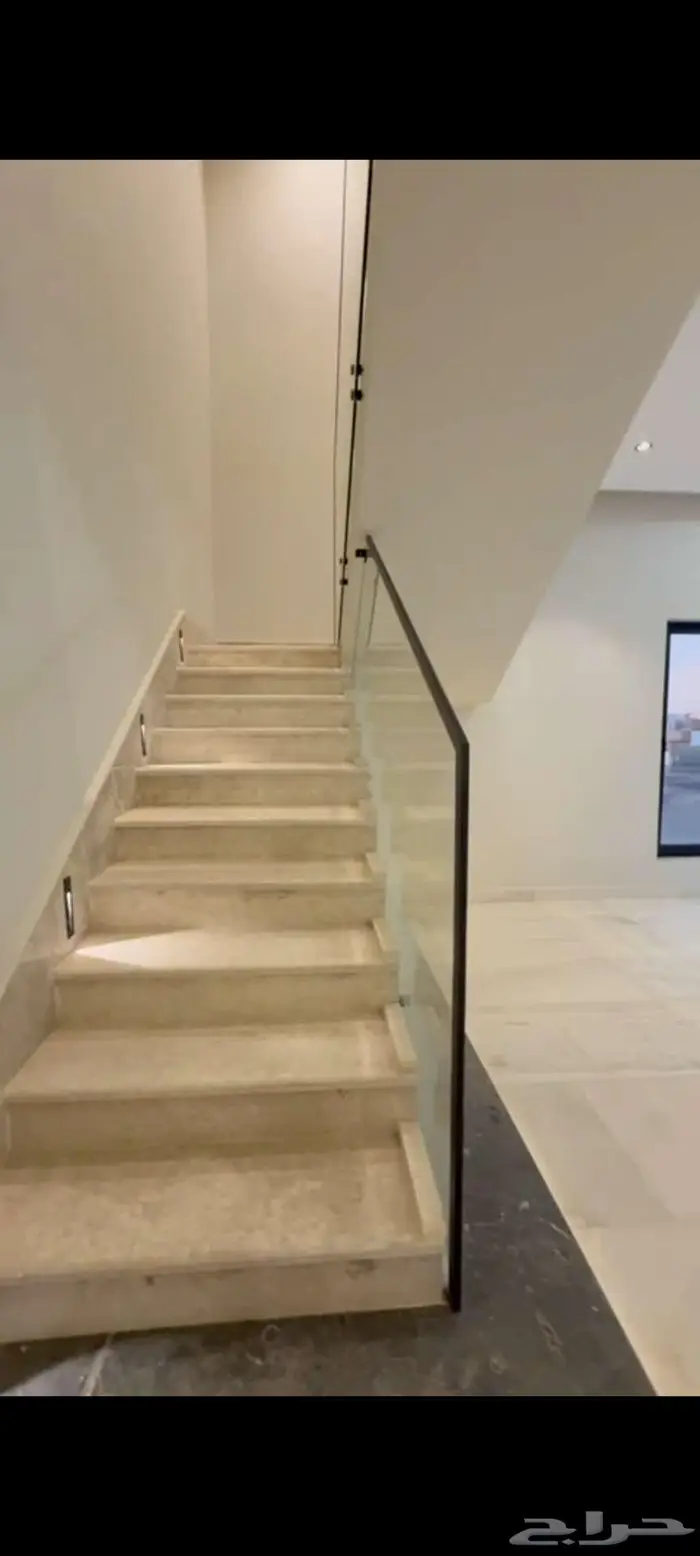 للتمليك فله روف علوي حي الصفا (تبوك )670 الف 7