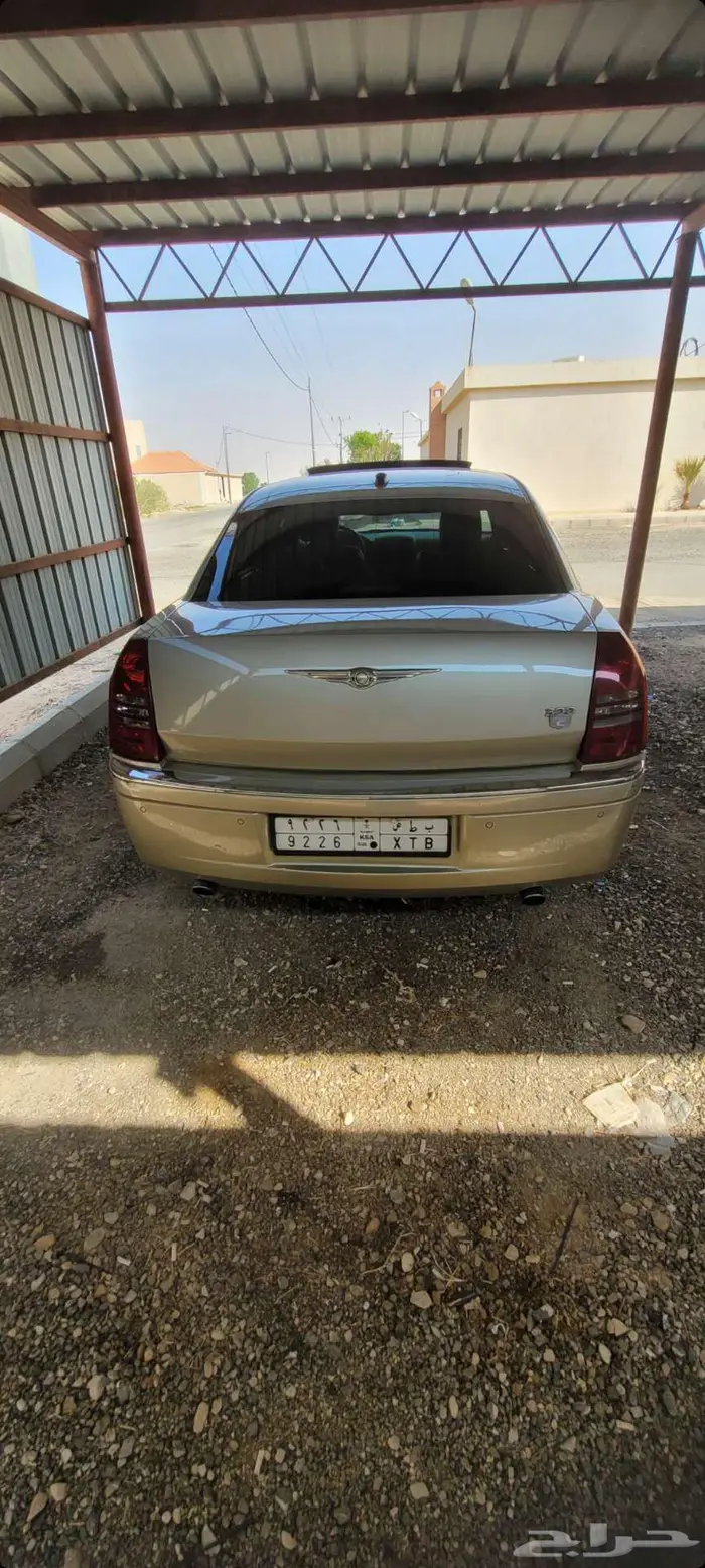 اللبيع كلايزلر هيمي قمه ف النظافه بلد بدي محركاتv8م2006وكاله 9